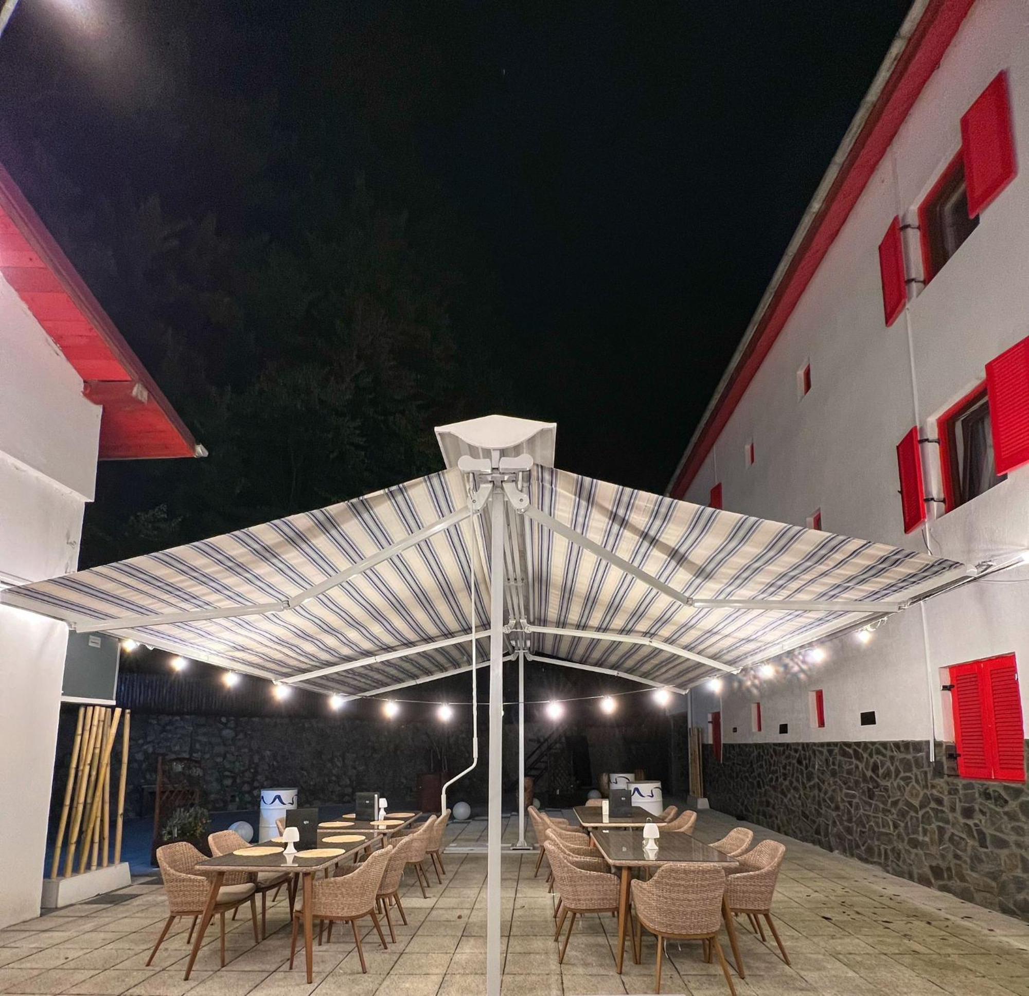 Hotel Galma Moroeni Exterior foto