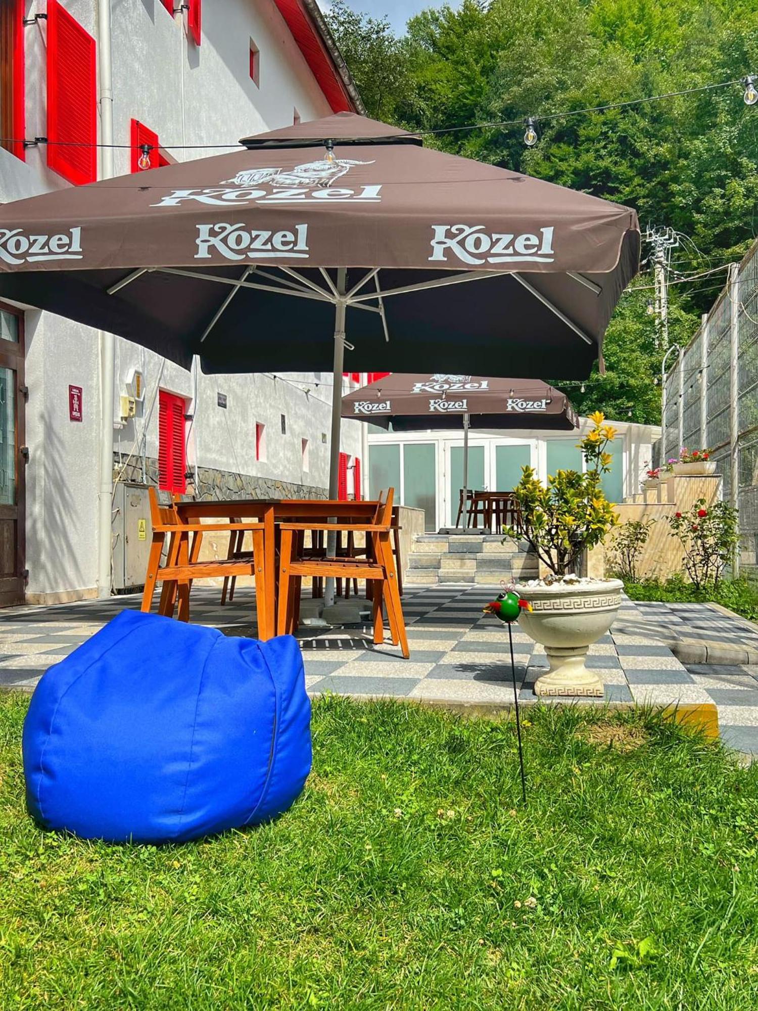 Hotel Galma Moroeni Exterior foto